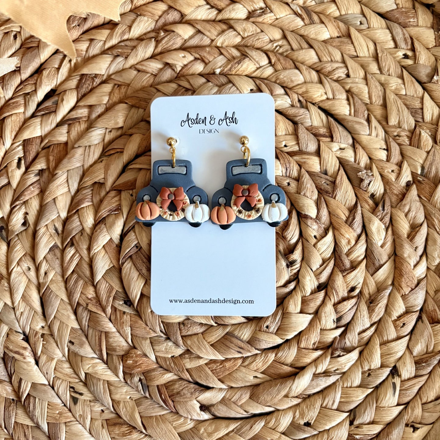 Fall Harvest Truck Dangle