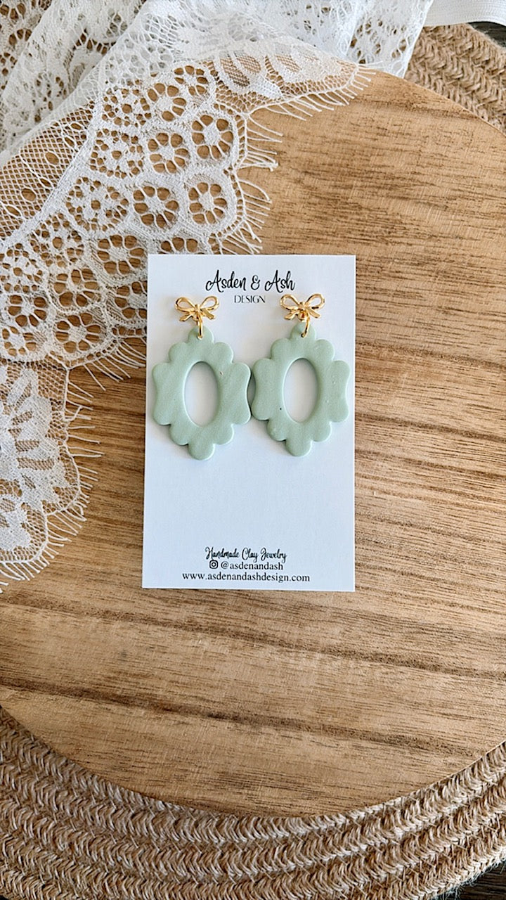 French Style Dangle | Pastel Pink | Pastel Green