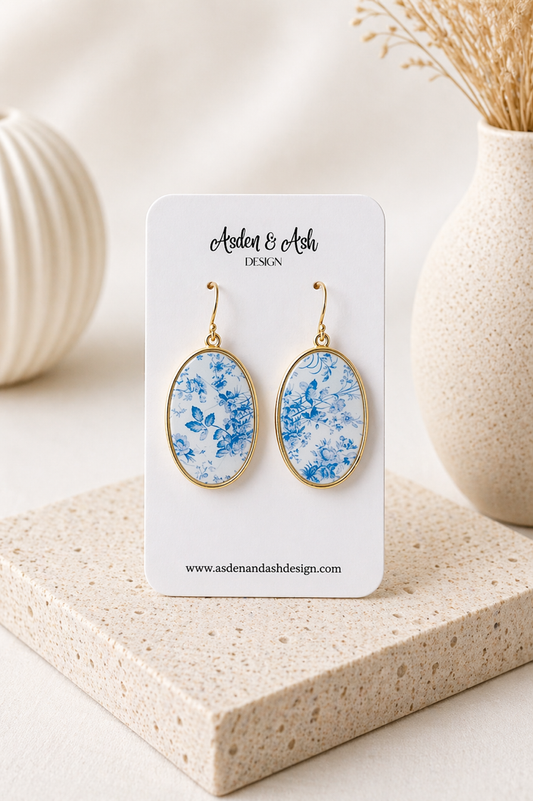 Vintage Blue Floral Oval